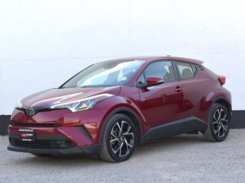 Used 2019 Toyota C-HR XLE FWD image 8