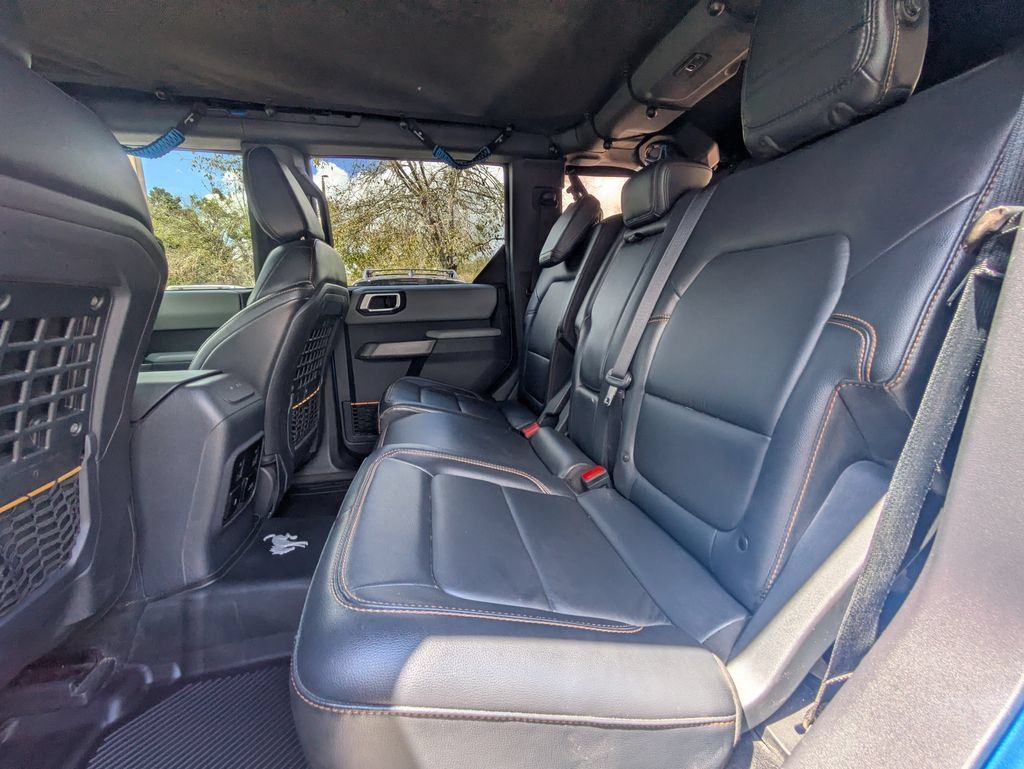 Used 2023 Ford Bronco Badlands AWD/4WD image 14