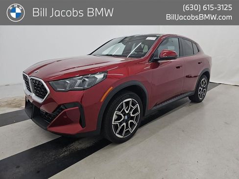 Used 2025 BMW X2 xDrive28i image 1