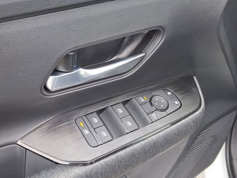 New 2026 Nissan Kicks SV w/ Cold Weather Package AWD/4WD image 18