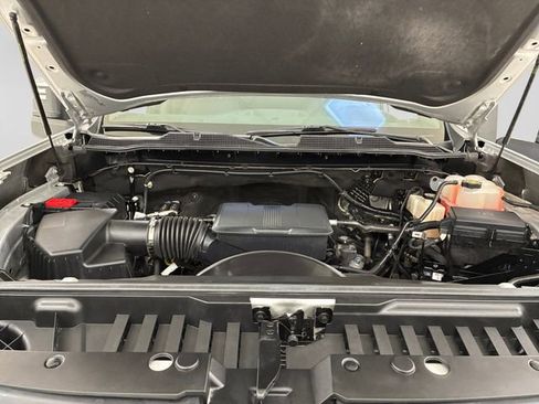 Used 2022 Chevrolet Silverado 2500 LTZ w/ LTZ Convenience Package AWD/4WD image 11