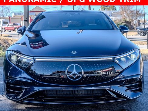 Used 2022 Mercedes-Benz EQS 580 580 image 2