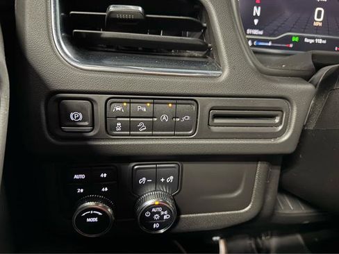 Certified 2022 GMC Yukon AT4 AWD/4WD image 23