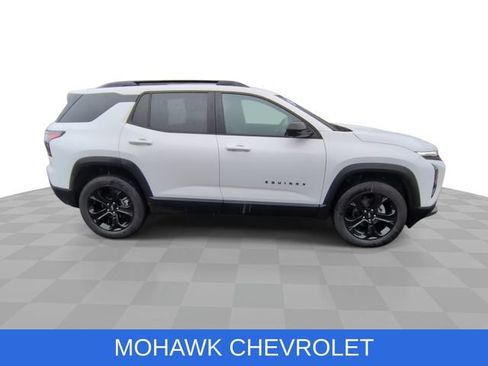 Certified 2025 Chevrolet Equinox LT w/ Safety and Technology Package AWD/4WD image 9
