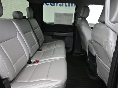 Used 2022 Ford F150 XLT w/ Equipment Group 302A High AWD/4WD image 10