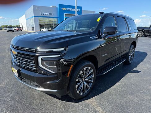 Used 2026 Chevrolet Tahoe High Country w/ Sun And Tow Package AWD/4WD image 9