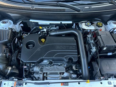 Used 2023 GMC Terrain SLE w/ Driver Convenience Package image 24