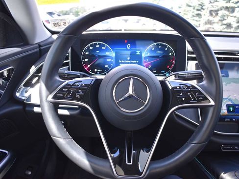 Used 2024 Mercedes-Benz E 350 4MATIC Sedan image 17