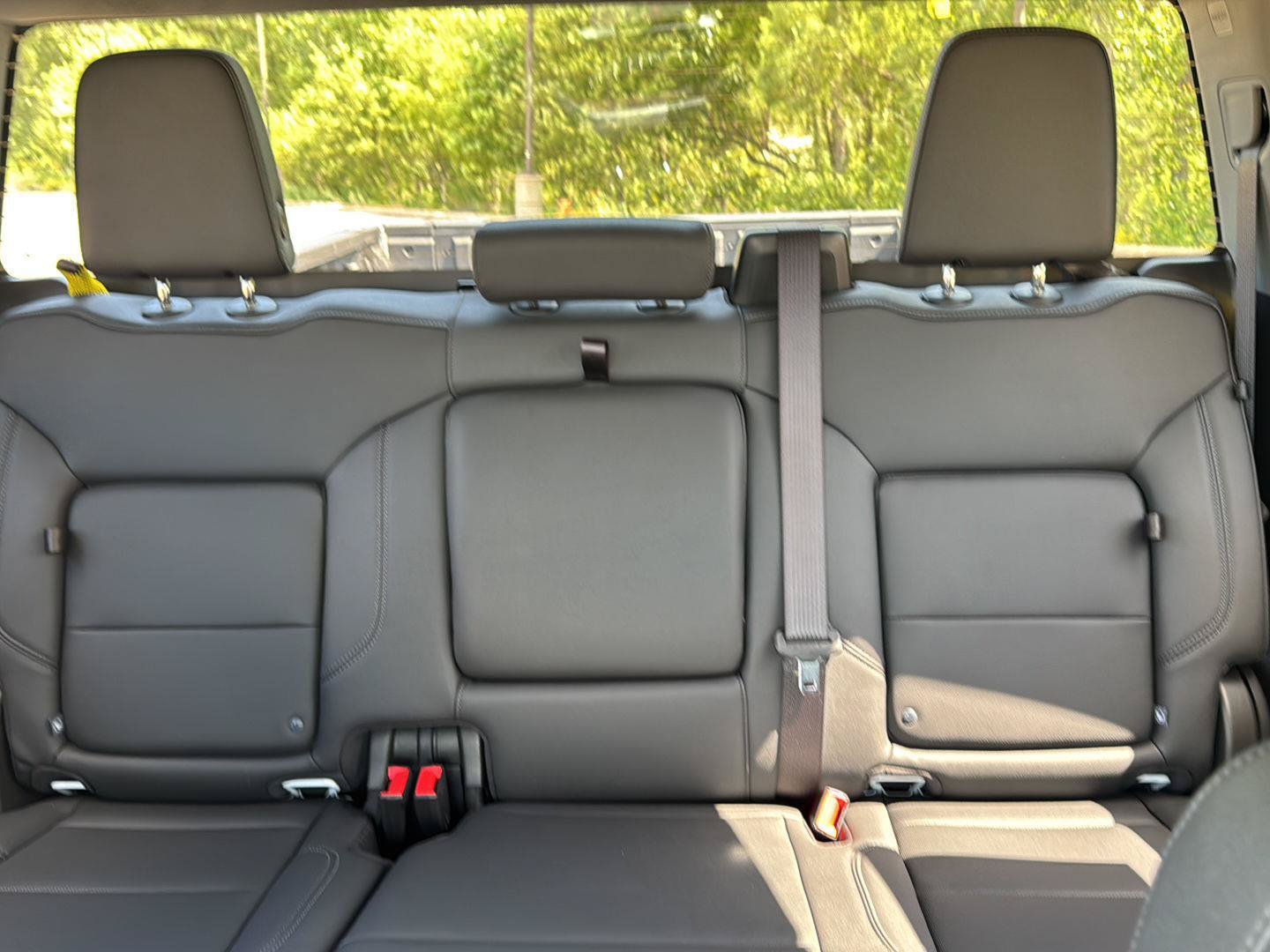 New 2026 GMC Sierra 2500 SLT w/ Max Trailering Package AWD/4WD image 4