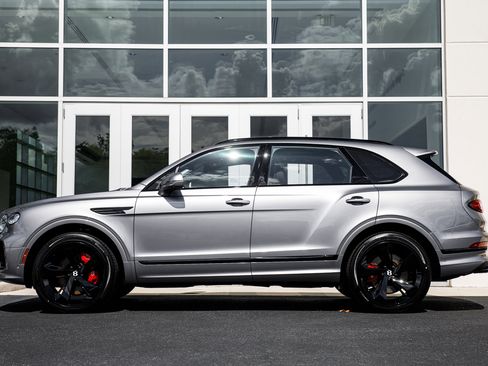New 2026 Bentley Bentayga AWD/4WD image 7