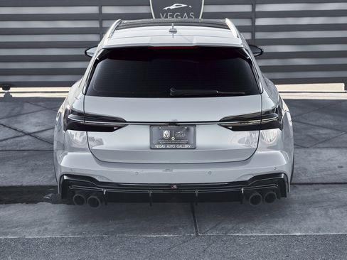 Used 2021 Audi RS 6 w/ Executive Package image 22