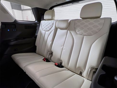 Used 2021 Hyundai Palisade Calligraphy image 29