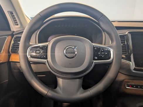 Used 2023 Volvo XC90 B5 Plus w/ Protection Package Premier image 13