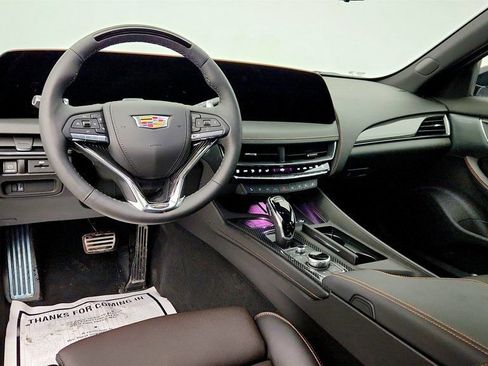 Used 2025 Cadillac CT5 V w/ LPO, ONYX Package image 11