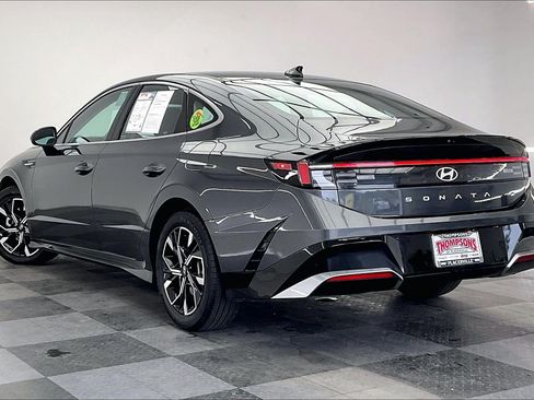 Used 2025 Hyundai Sonata SEL FWD image 9