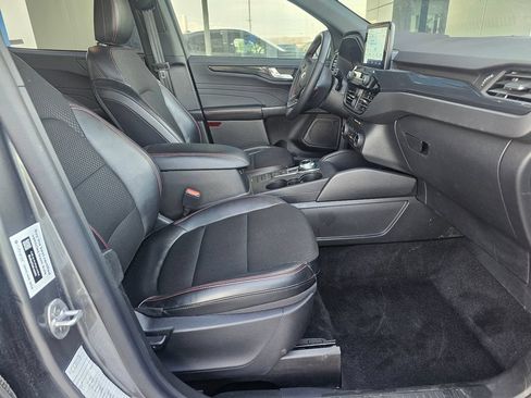 Used 2025 Ford Escape ST-Line AWD/4WD image 10