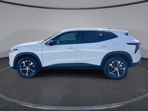 New 2026 Chevrolet Trax RS w/ Driver Confidence Package FWD image 10