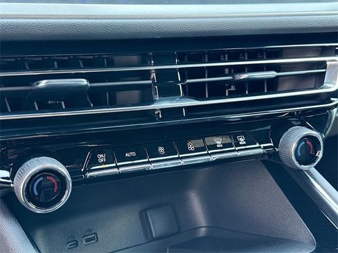 New 2026 Chevrolet Traverse LT w/ LPO, Floor Liner Package image 19