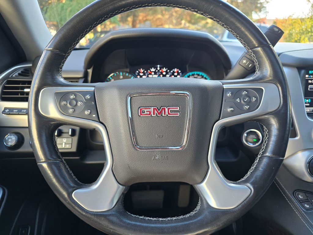 Used 2019 GMC Yukon SLT w/ Graphite Performance Edition AWD/4WD image 16