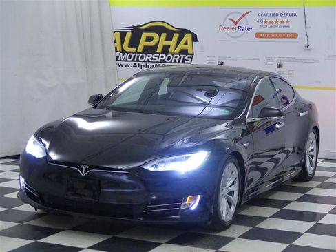 Used 2017 Tesla Model S 60D image 3