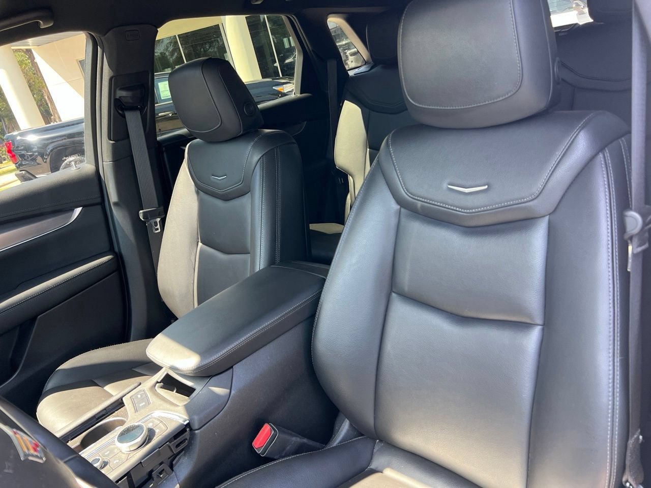Used 2024 Cadillac XT5 Luxury FWD image 11