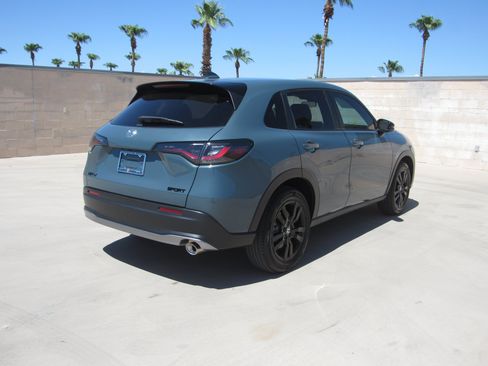 Certified 2026 Honda HR-V Sport image 5