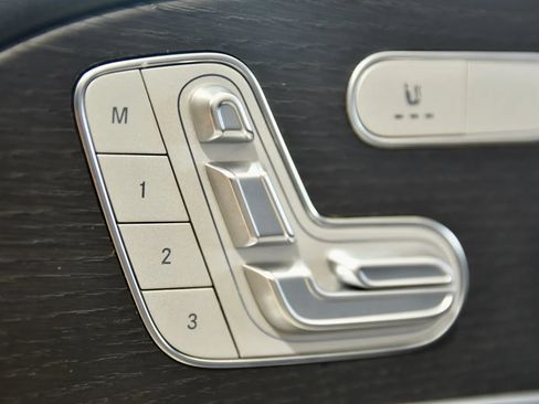 Used 2023 Mercedes-Benz GLE 350 4MATIC w/ Premium Package image 20