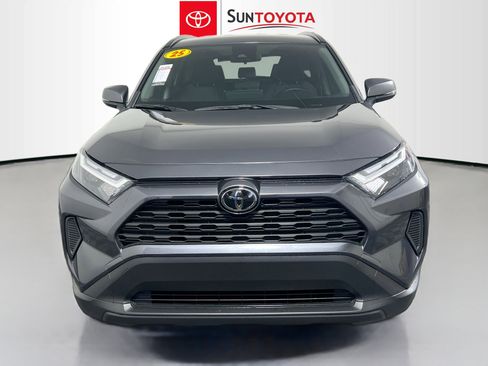 Used 2025 Toyota RAV4 XLE AWD/4WD image 10