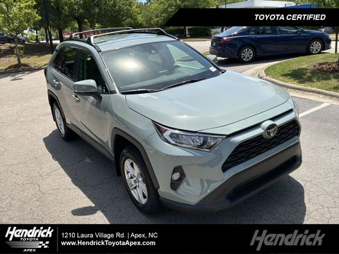Used 2021 Toyota RAV4 XLE FWD image 1