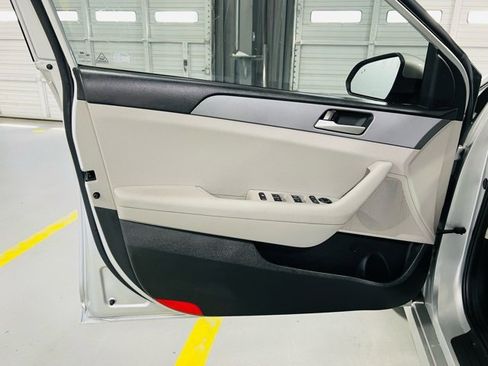 Used 2018 Hyundai Sonata SE image 25