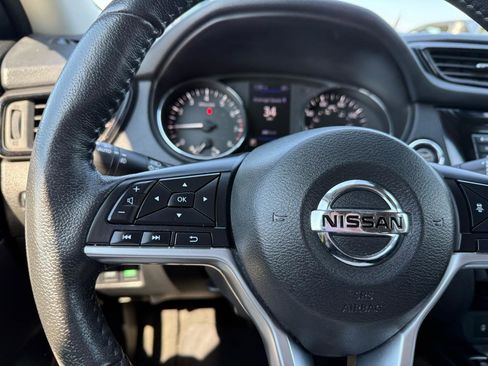 Used 2019 Nissan Rogue SL image 22