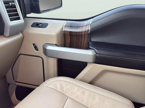 Used 2016 Ford F150 Lariat w/ Equipment Group 502A Luxury image 24