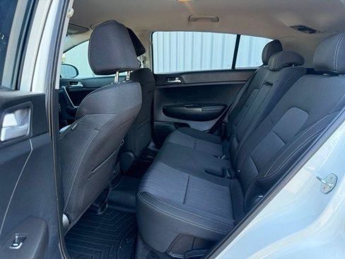 Used 2022 Kia Sportage LX FWD image 5