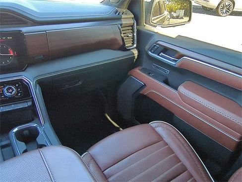 Used 2025 GMC Sierra 1500 Denali Ultimate image 17