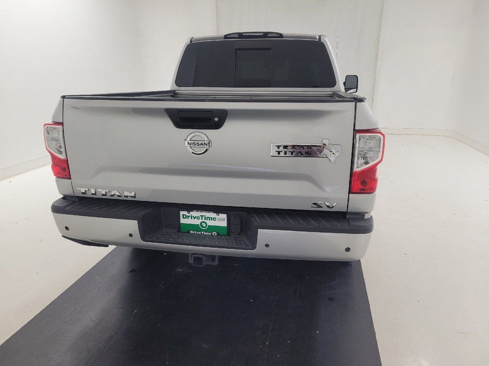Used 2020 Nissan Titan SV w/ SV Convenience Package RWD image 7