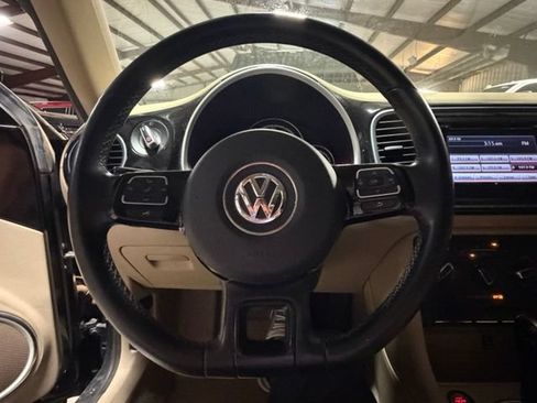 Used 2013 Volkswagen Beetle 2.5 FWD image 12