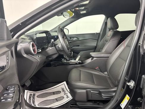 Used 2025 Chevrolet Trax RS w/ Driver Confidence Package FWD image 11