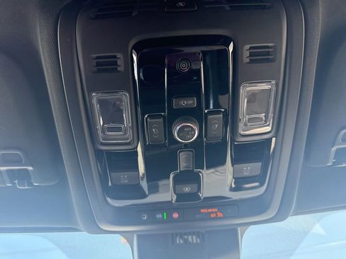 New 2026 Chevrolet Tahoe High Country AWD/4WD image 33