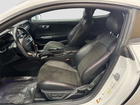 Used 2021 Ford Mustang GT Premium w/ Equipment Group 401A RWD image 22