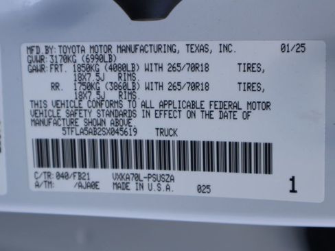 Used 2025 Toyota Tundra SR5 w/ SR5 Convenience Package RWD image 17