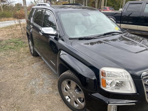 Used 2016 GMC Terrain SLT image 16