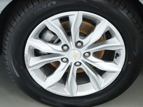 Used 2024 Chevrolet Malibu LT image 36