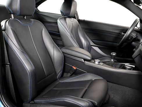 Used 2018 BMW M2 image 42