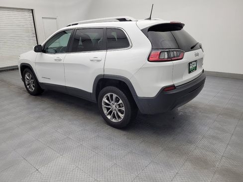 Used 2019 Jeep Cherokee Latitude Plus image 3