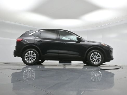 Certified 2021 Ford Escape SE AWD/4WD image 46