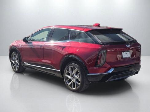 New 2026 Cadillac Optiq Luxury 1 RWD image 7