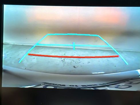 Used 2021 Toyota Prius Prime XLE FWD image 20