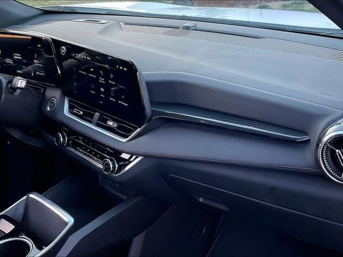 Certified 2025 Chevrolet Equinox LT image 18