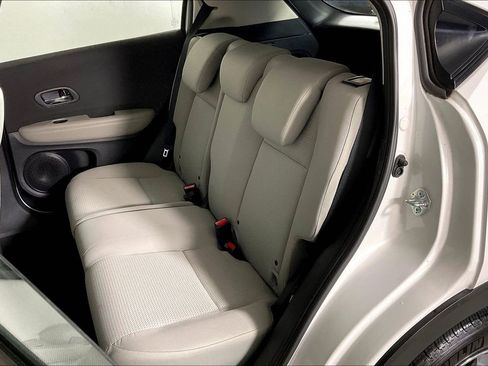 Used 2022 Honda HR-V LX image 25