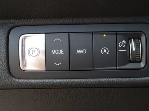 New 2026 Chevrolet Traverse High Country w/ LPO, Floor Liner Package AWD/4WD image 29